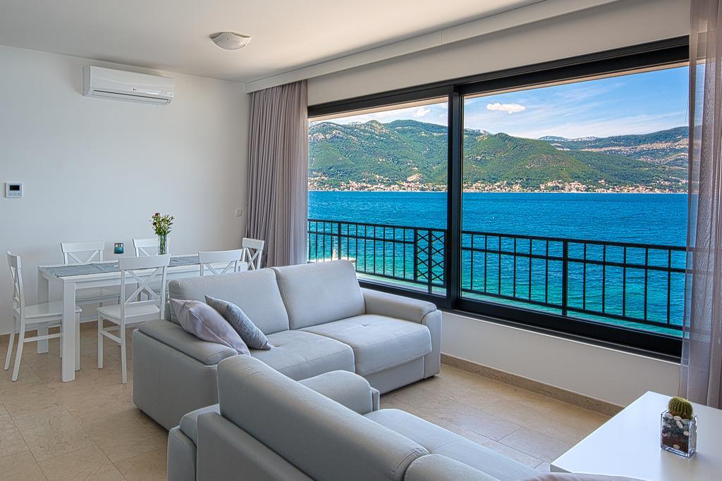 Villa Krasici 蒂瓦特 外观 照片